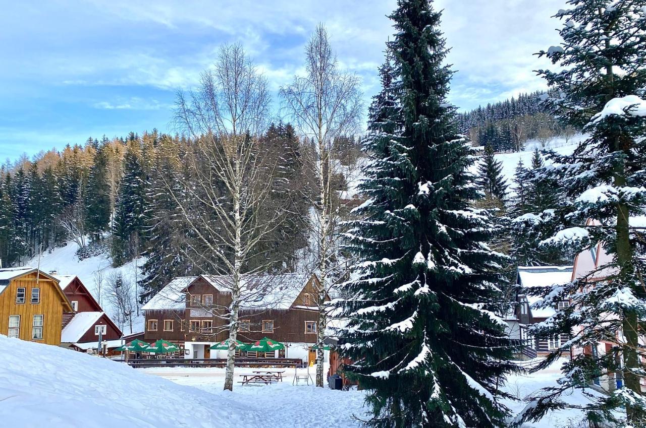 Hotel Hvezda Pec pod Snezkou Exteriör bild