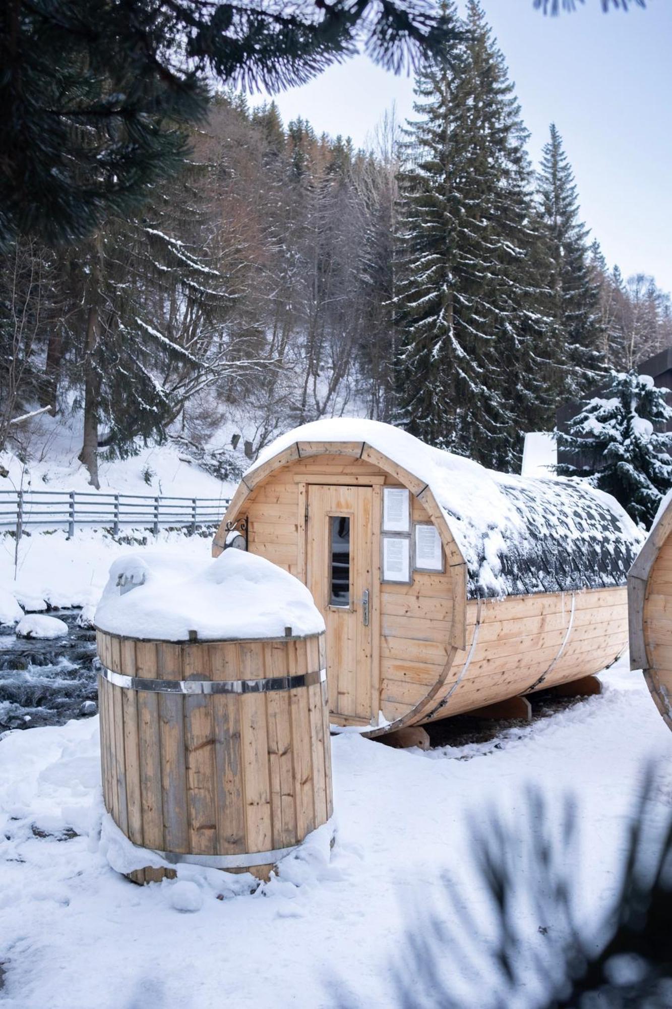 Hotel Hvezda Pec pod Snezkou Exteriör bild